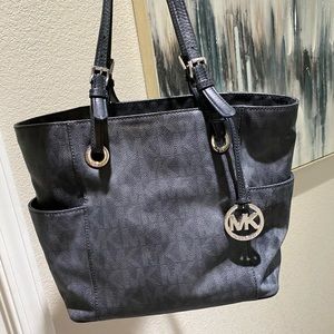 Michael Kors Authentic black tote